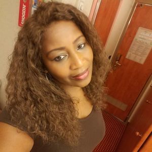 Meet your Posher, Sharon